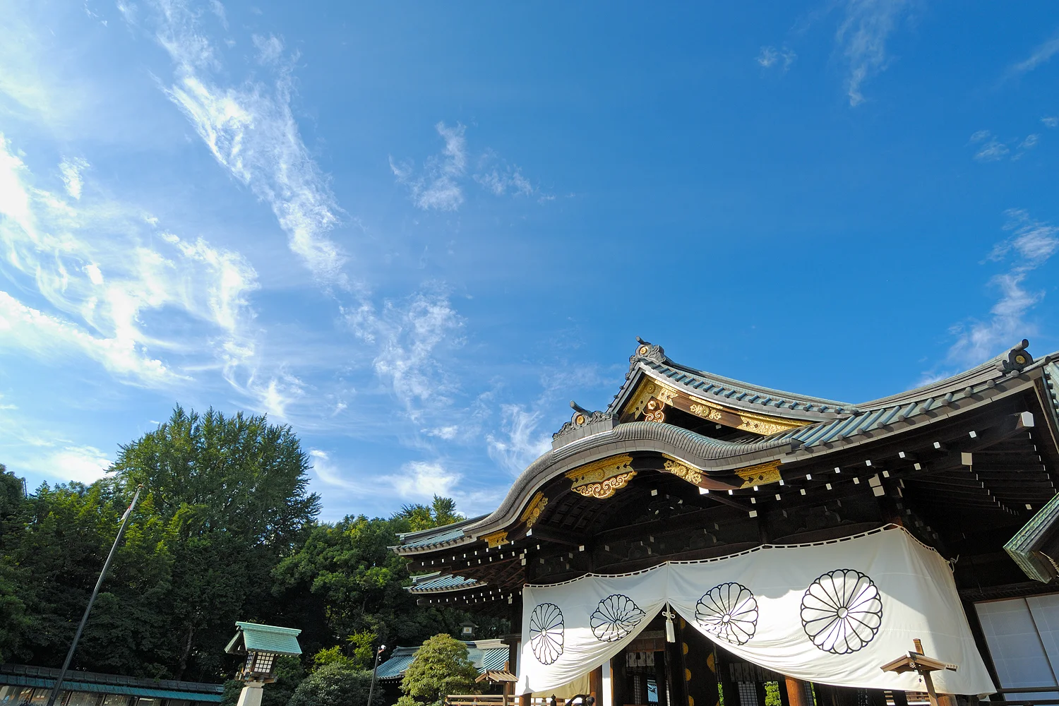 靖國神社の拝殿